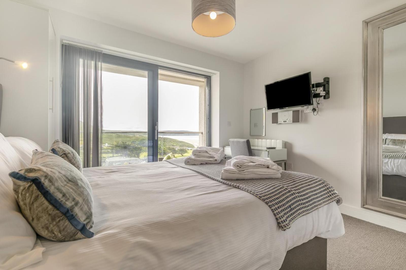 8 Woolacombe West - Luxury Apartment At Byron Woolacombe, Only 4 Minute Walk To Woolacombe Beach! Extérieur photo