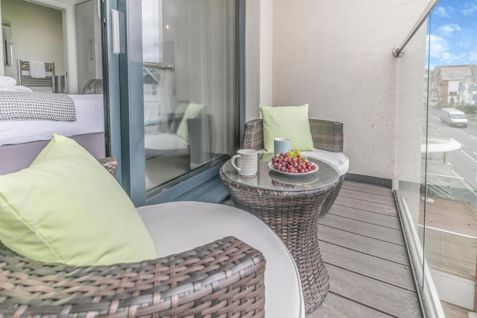 8 Woolacombe West - Luxury Apartment At Byron Woolacombe, Only 4 Minute Walk To Woolacombe Beach! Extérieur photo