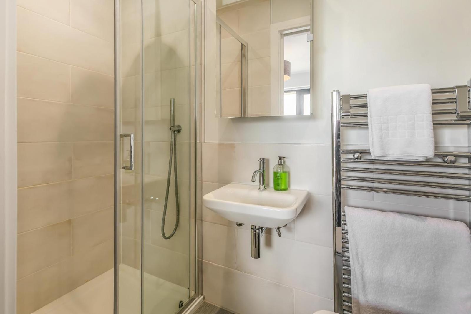 8 Woolacombe West - Luxury Apartment At Byron Woolacombe, Only 4 Minute Walk To Woolacombe Beach! Extérieur photo